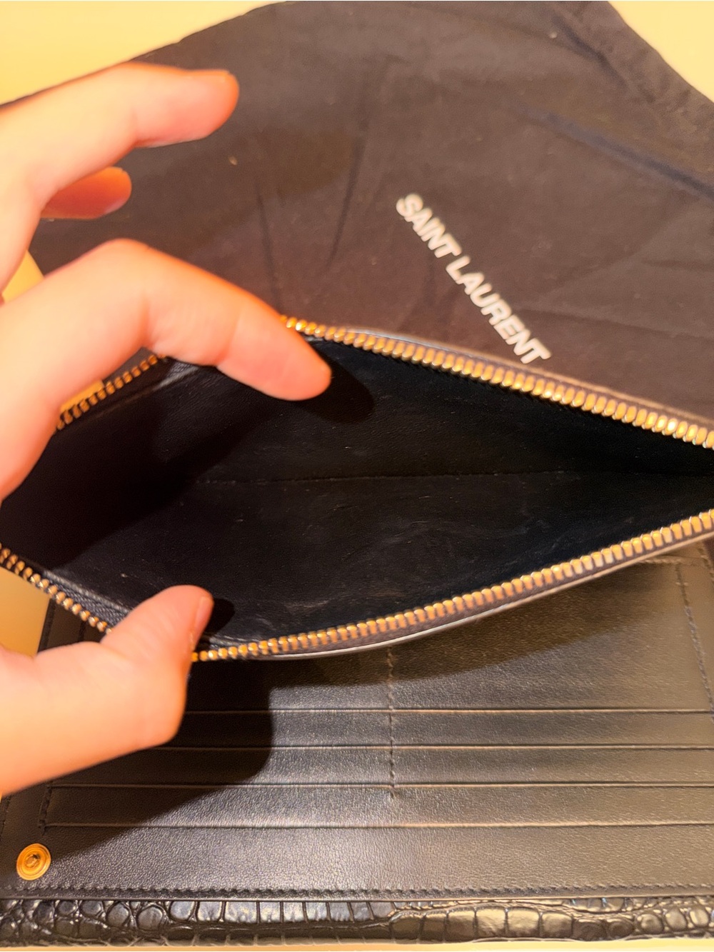 SAINT LAURENT Uptown Clutch In Croc-Embossed Leather Black Wallet - Picture 6 of 8